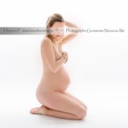 femme enceinte nue